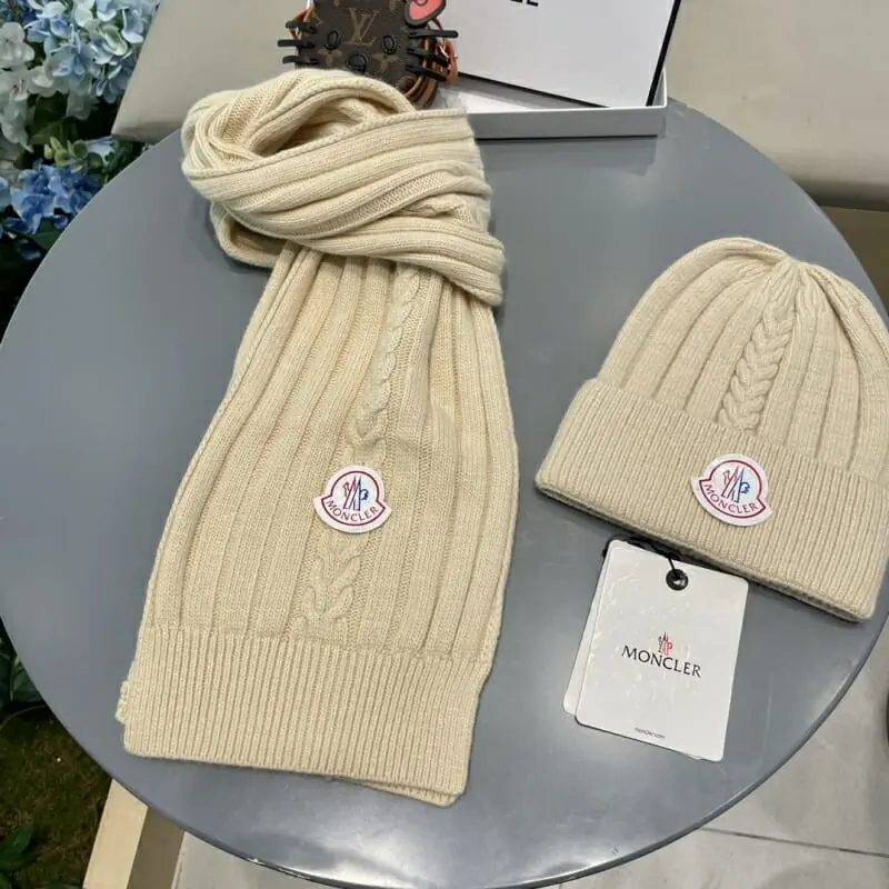 moncler hat and echapres set s_126aba61